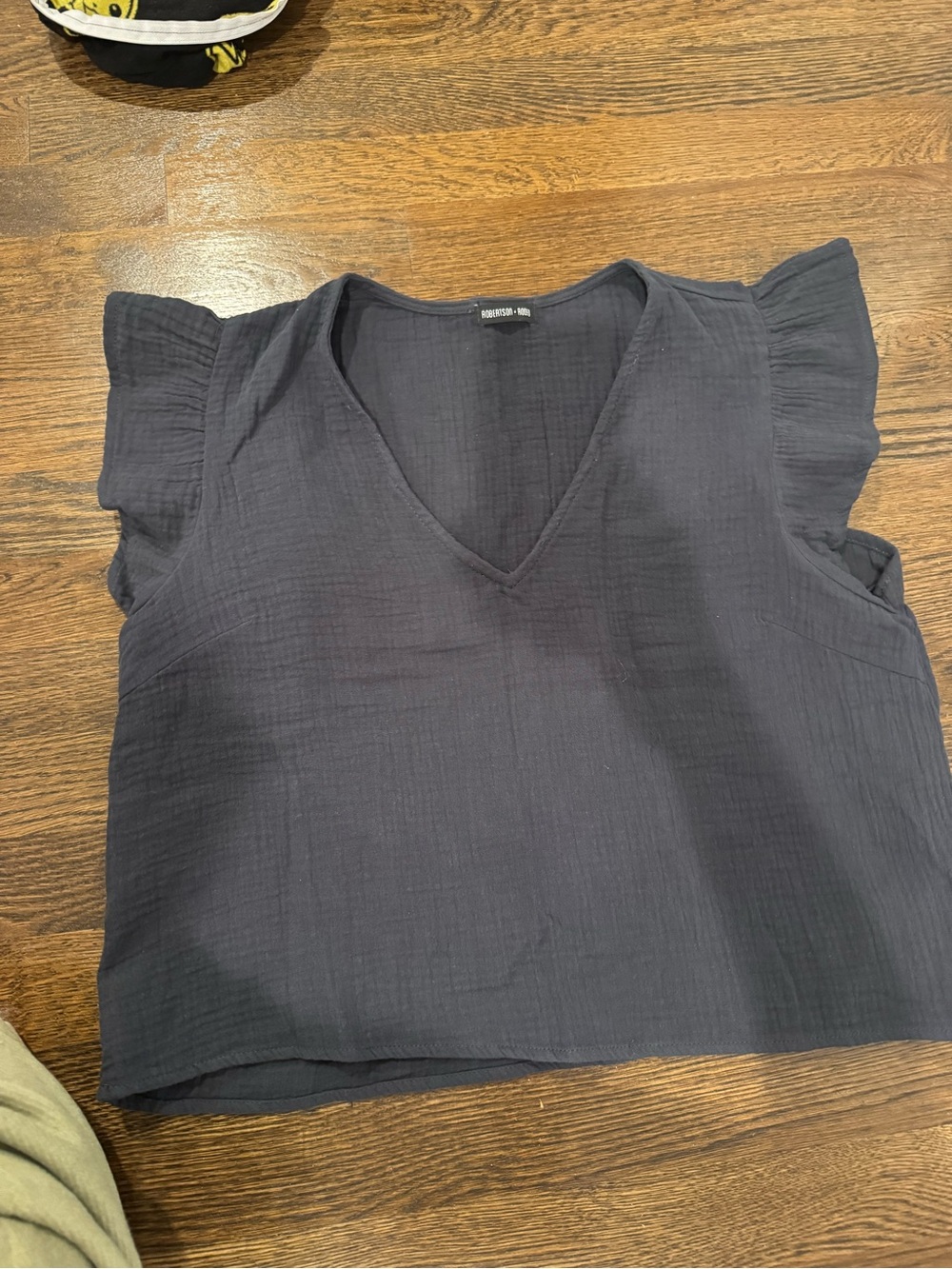 V-Neck Flutter Sleeve Tank Top - Black